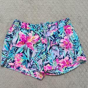 Lilly Pulitzer Luxletic Shorts Medium